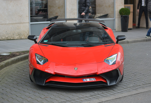 Lamborghini Aventador LP750-4 SuperVeloce Roadster