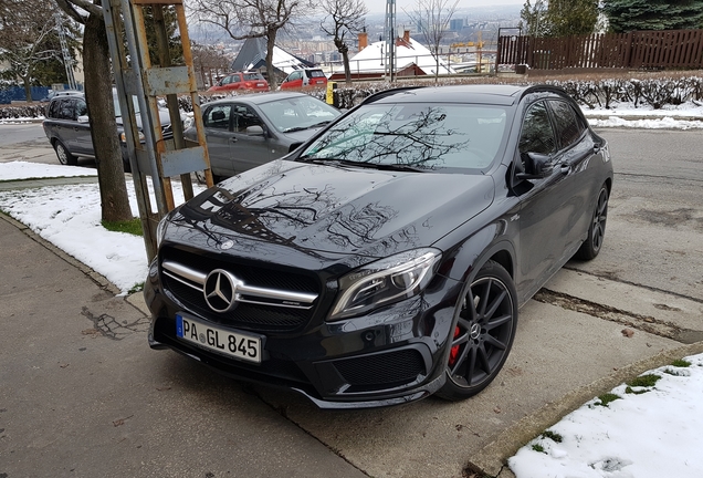 Mercedes-AMG GLA 45 X156