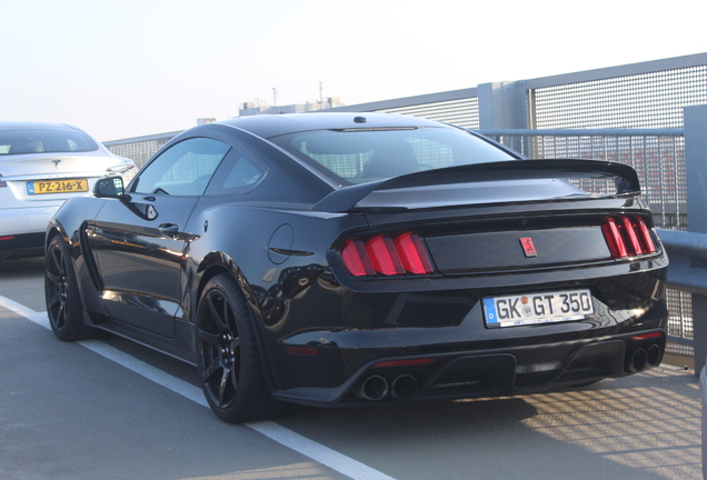 Ford Mustang Shelby GT350R 2015