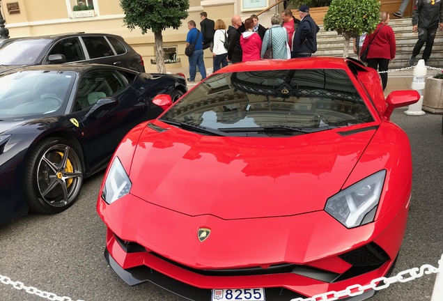 Lamborghini Aventador S LP740-4