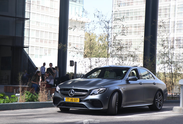 Mercedes-AMG E 63 S W213