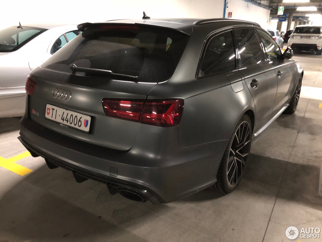 Audi RS6 Avant C7 2015