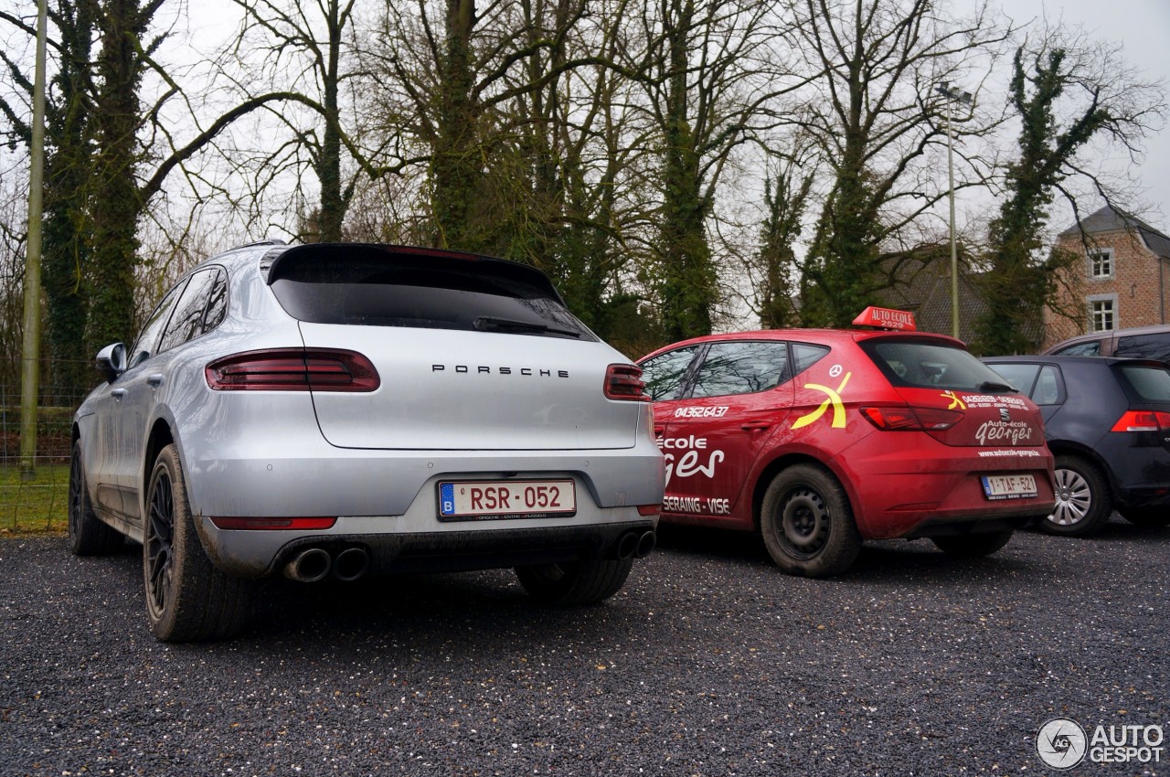 Porsche 95B Macan GTS