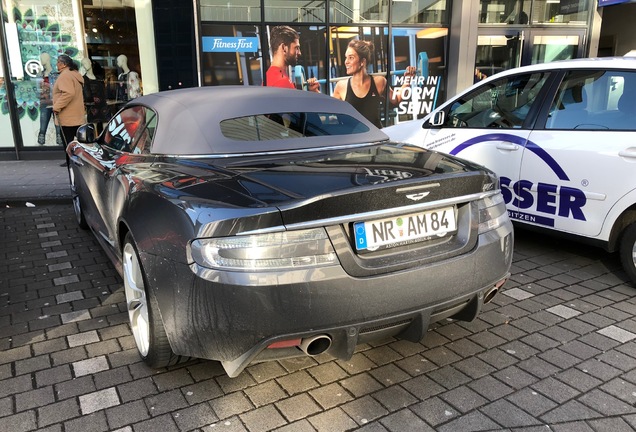 Aston Martin DBS Volante