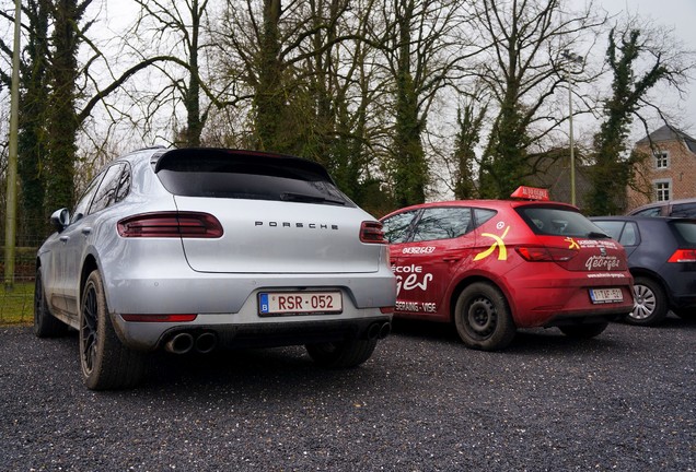 Porsche 95B Macan GTS