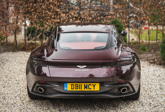 Aston Martin DB11 V8