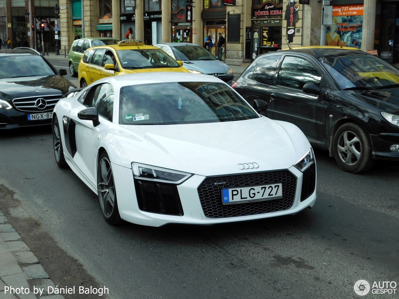 Audi R8 V10 Plus 2015