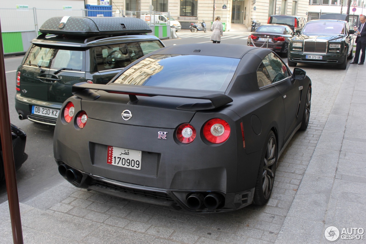 Nissan GT-R 2011