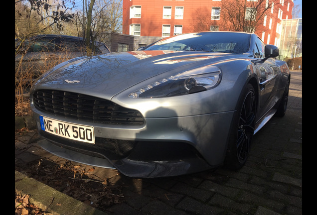 Aston Martin Vanquish 2013