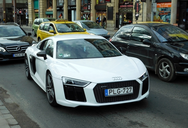 Audi R8 V10 Plus 2015