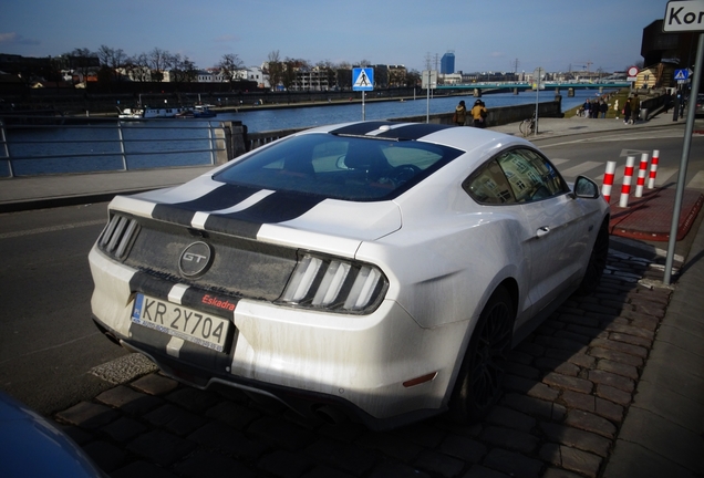 Ford Mustang GT 2015