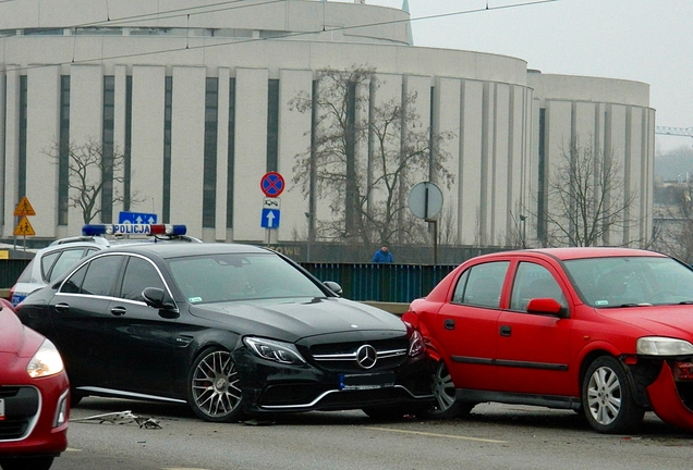 Mercedes-AMG C 63 S W205