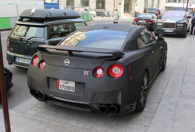 Nissan GT-R 2011