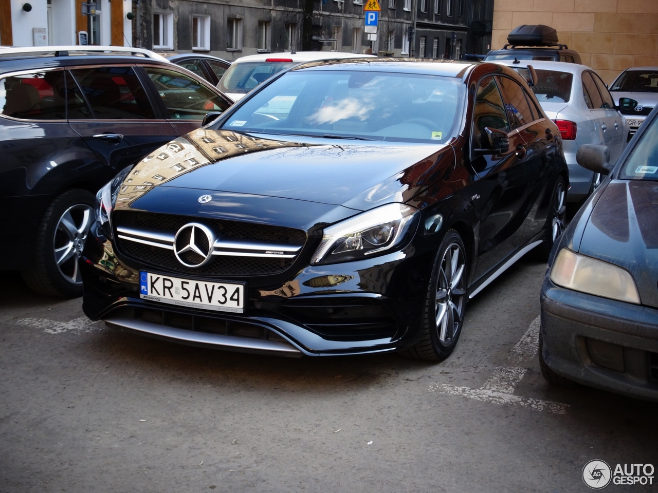 Mercedes-AMG A 45 W176 2015