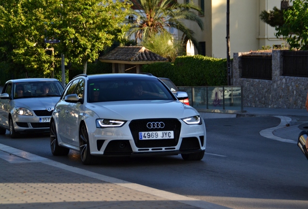 Audi RS4 Avant B8