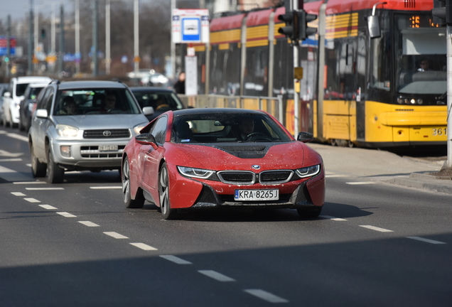 BMW i8 Protonic Red Edition