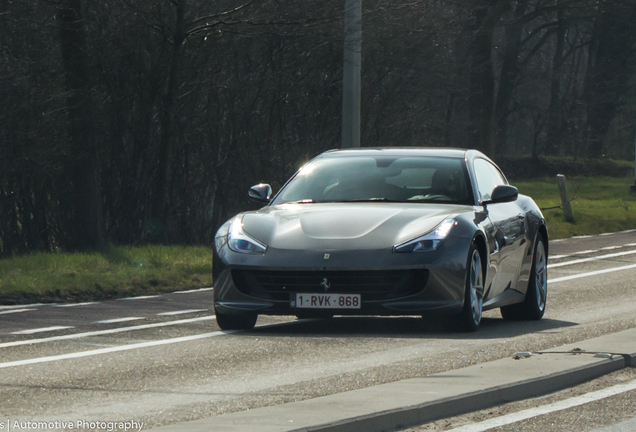 Ferrari GTC4Lusso