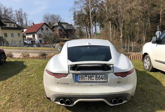 Jaguar F-TYPE R Coupé 2017