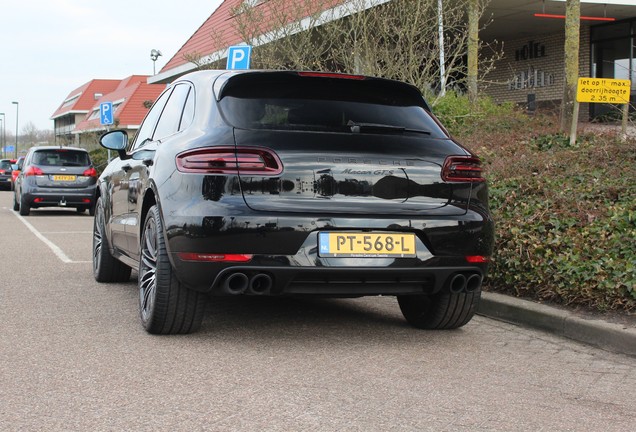 Porsche 95B Macan GTS