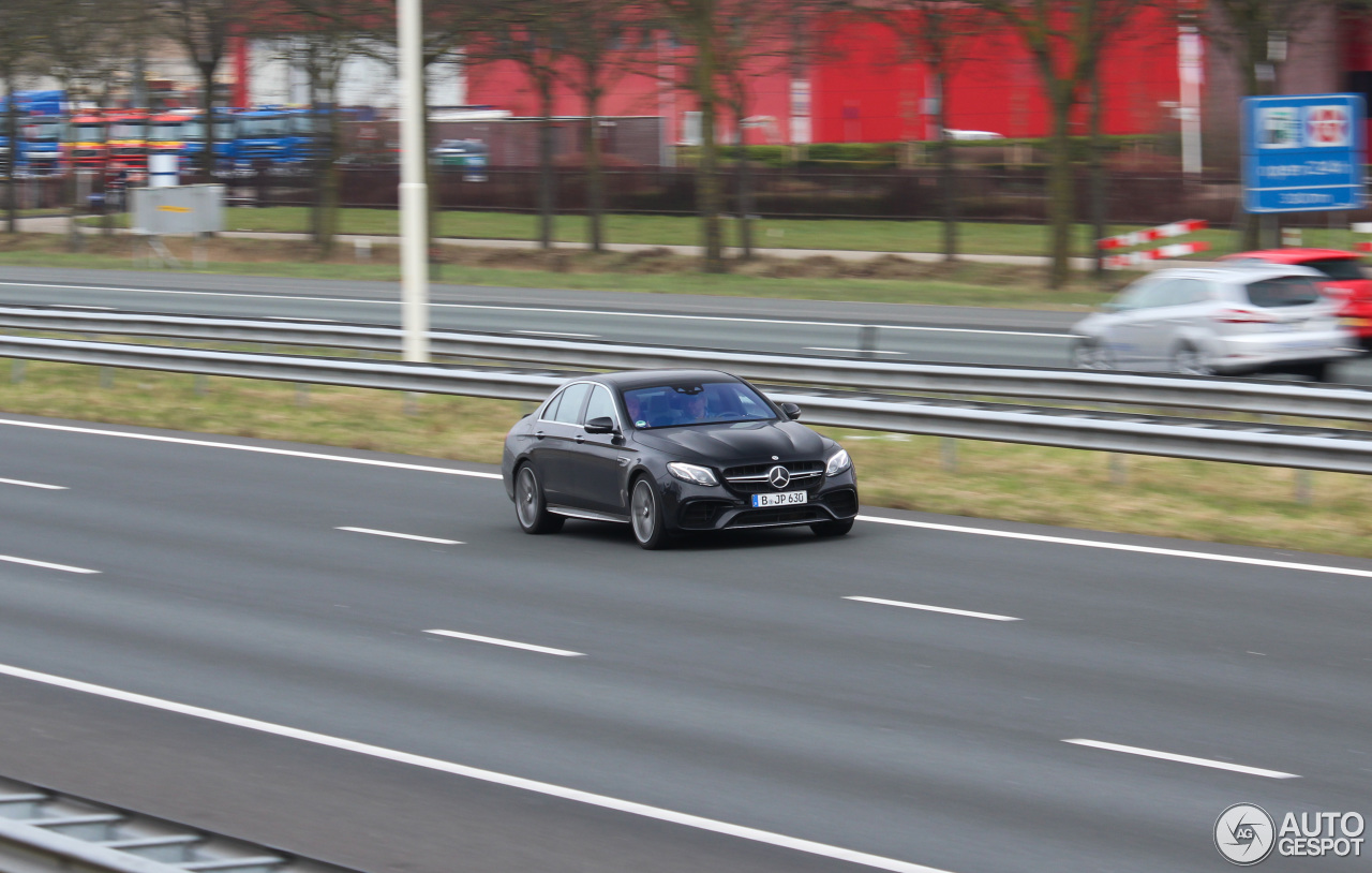 Mercedes-AMG E 63 S W213