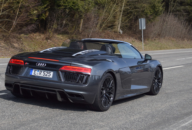 Audi R8 V10 Spyder 2016