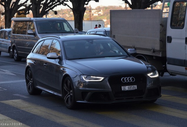 Audi RS4 Avant B8