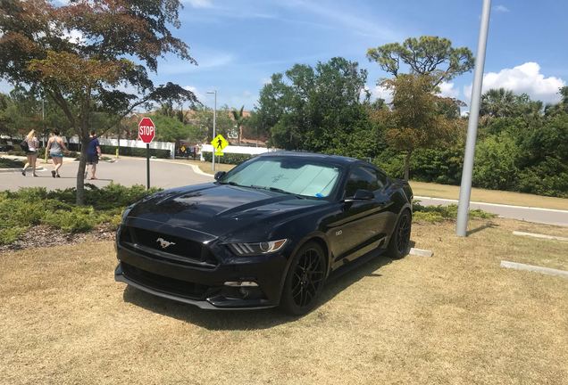 Ford Mustang GT 2015