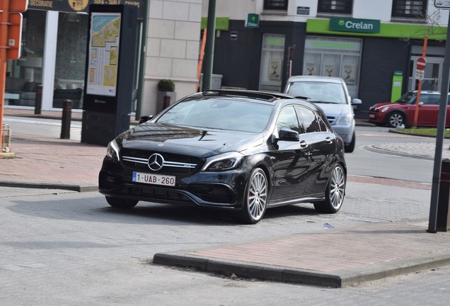 Mercedes-AMG A 45 W176 2015