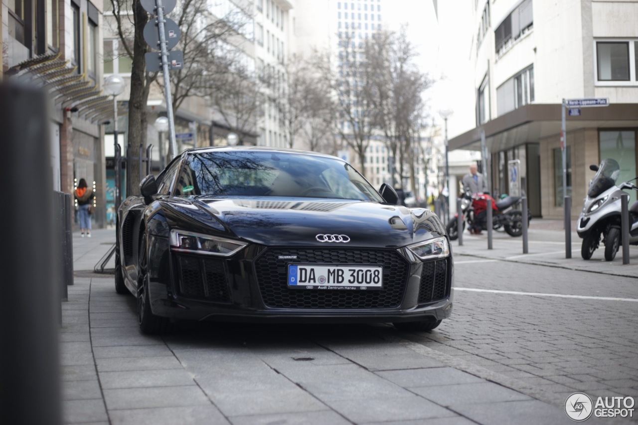 Audi R8 V10 Plus 2015