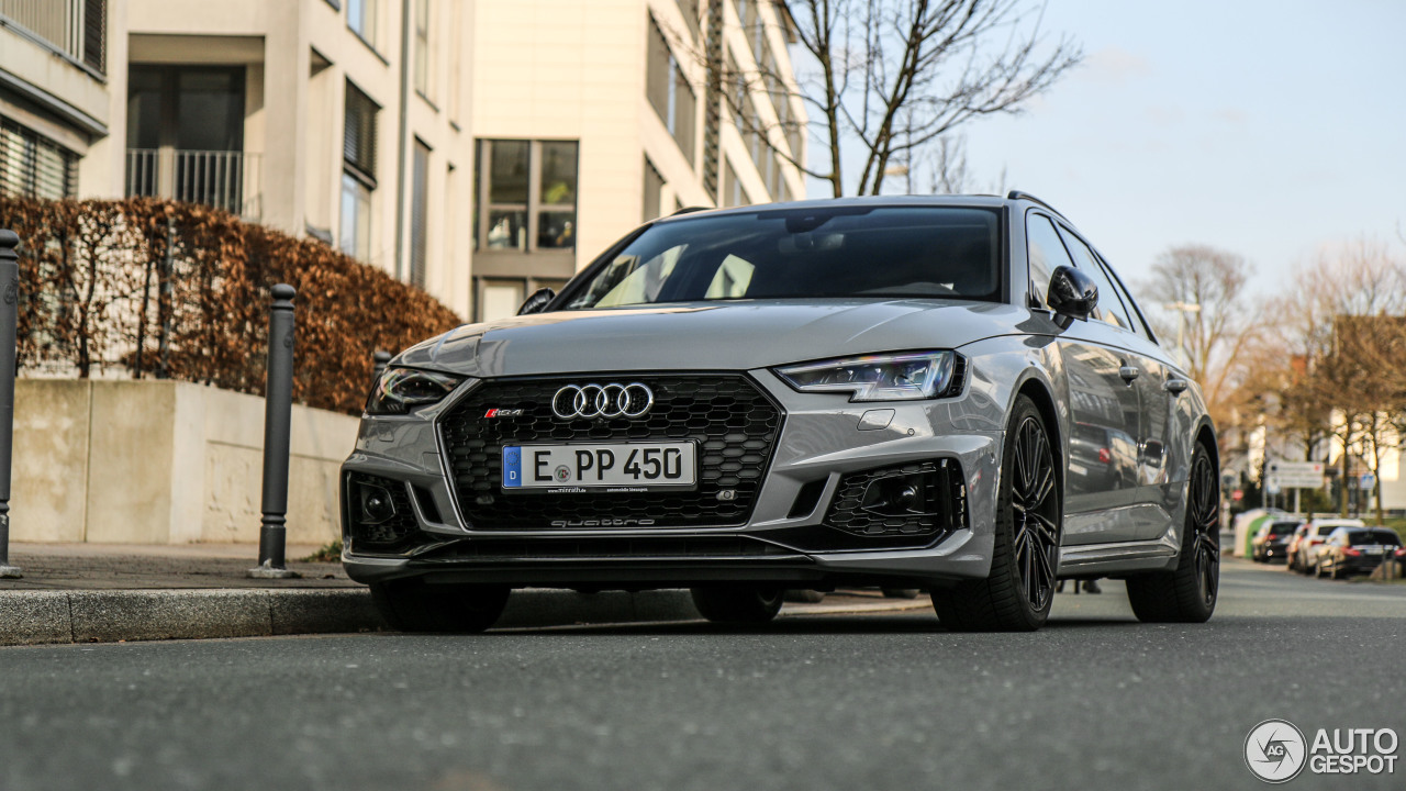 Audi RS4 Avant B9