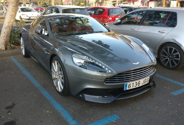 Aston Martin Vanquish 2013