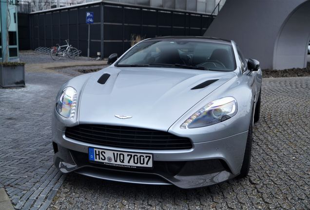 Aston Martin Vanquish 2013