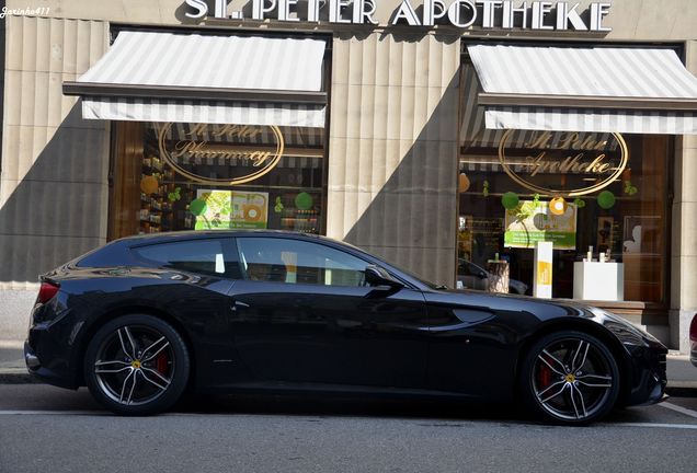 Ferrari FF