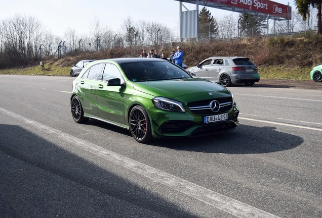 Mercedes-AMG A 45 W176 2015