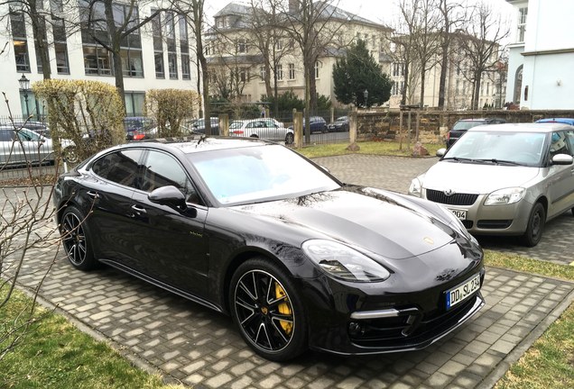 Porsche 971 Panamera Turbo S E-Hybrid