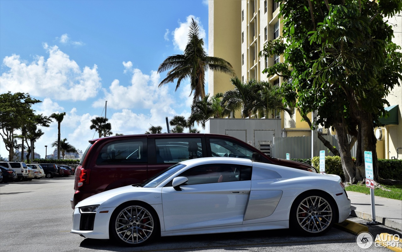 Audi R8 V10 2015