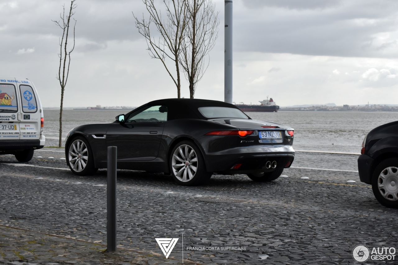 Jaguar F-TYPE S Convertible