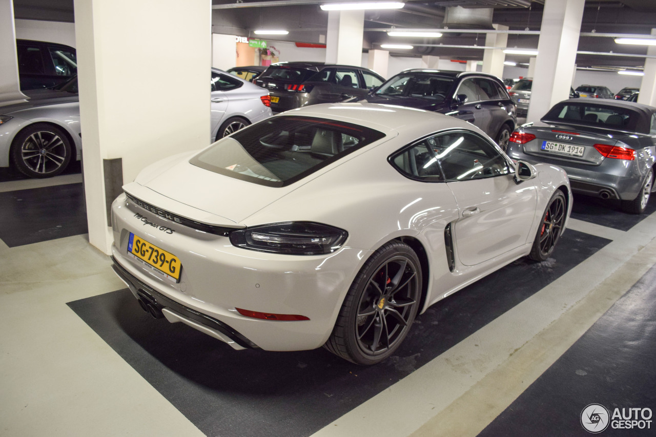 Porsche 718 Cayman GTS