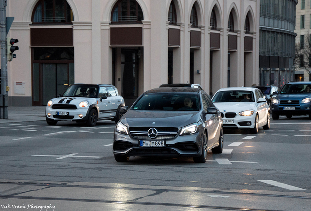 Mercedes-AMG A 45 W176 2015