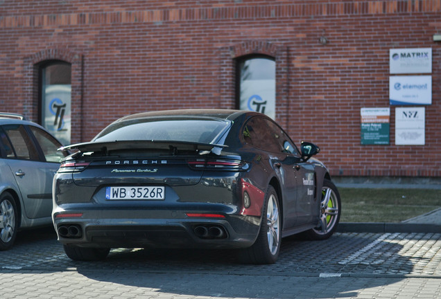 Porsche 971 Panamera Turbo S E-Hybrid