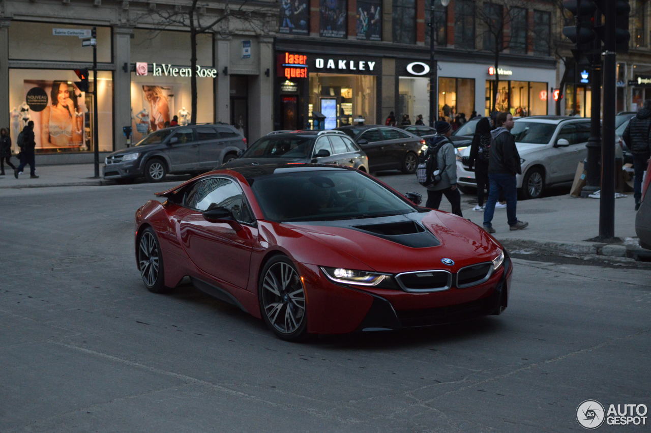 BMW i8 Protonic Red Edition