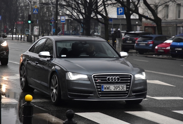 Audi S8 D4