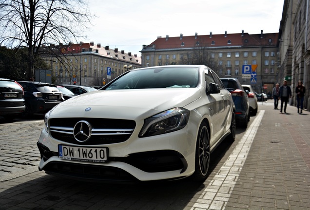 Mercedes-AMG A 45 W176 2015