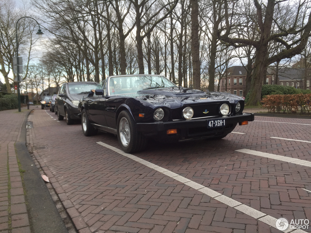 Aston Martin V8 Volante 1978-1990