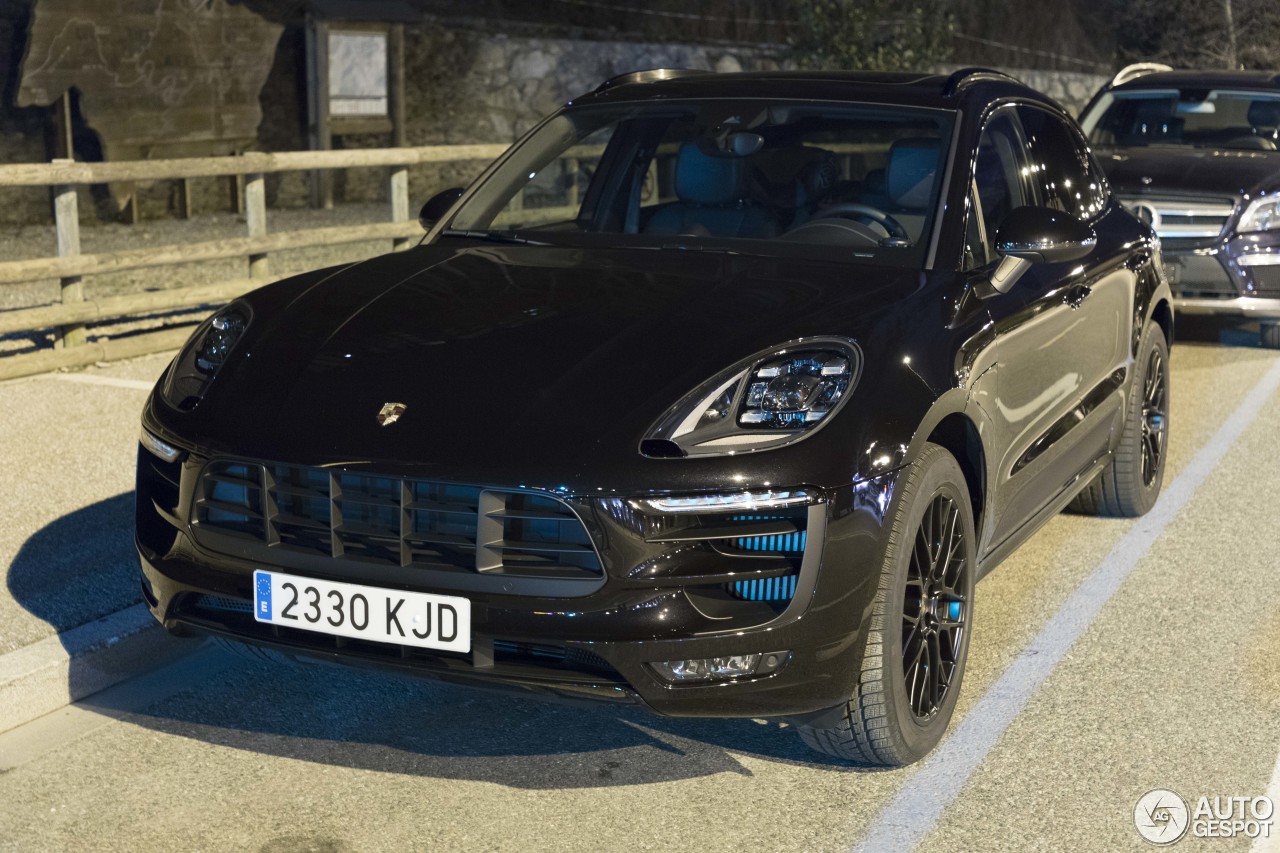 Porsche 95B Macan GTS