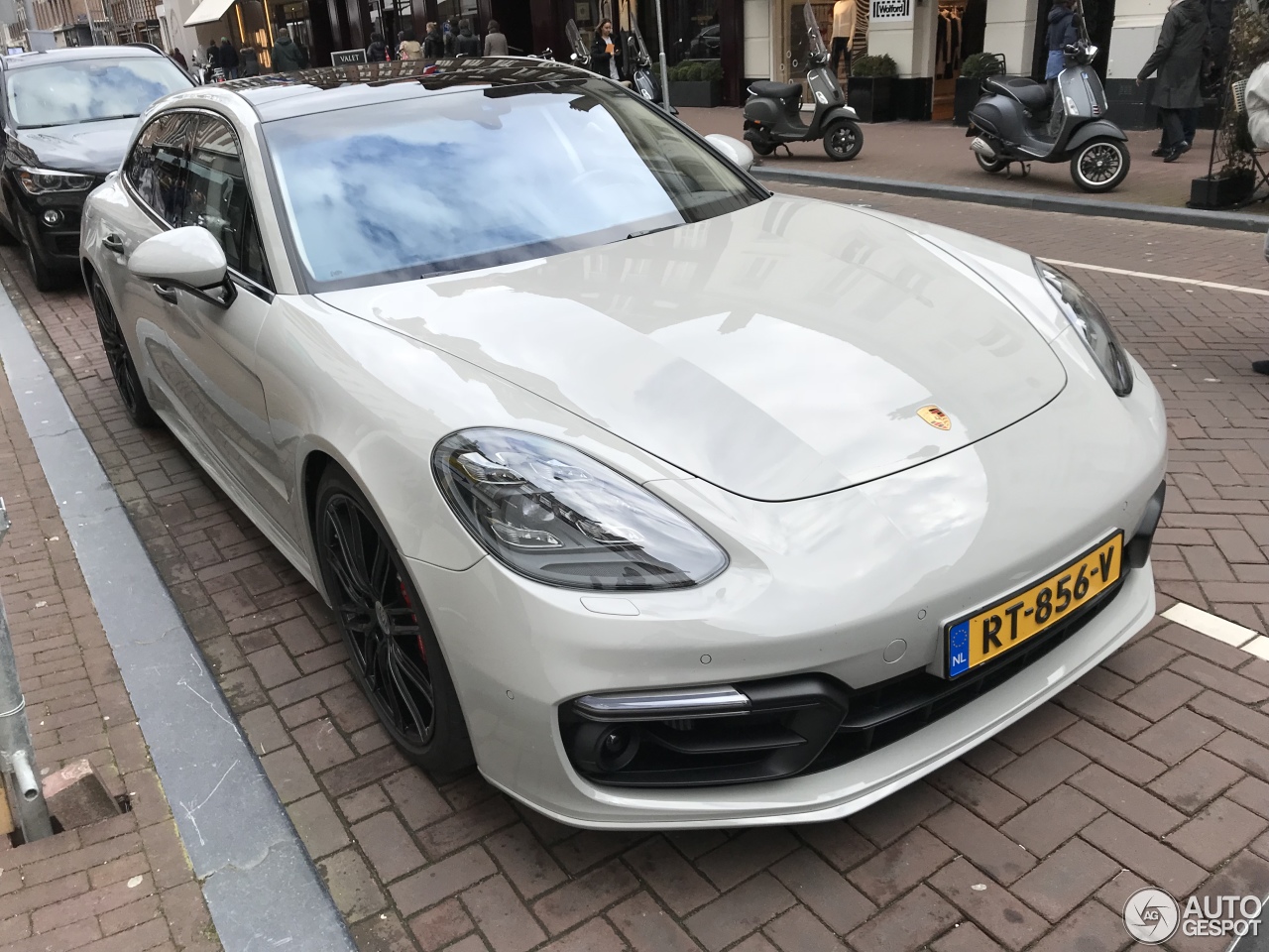 Porsche 971 Panamera Turbo Sport Turismo