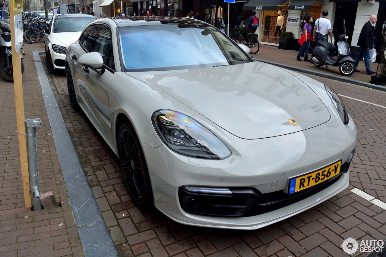 Porsche 971 Panamera Turbo Sport Turismo