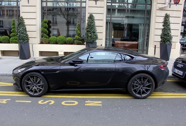 Aston Martin DB11