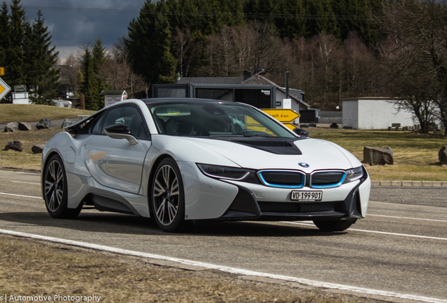 BMW i8