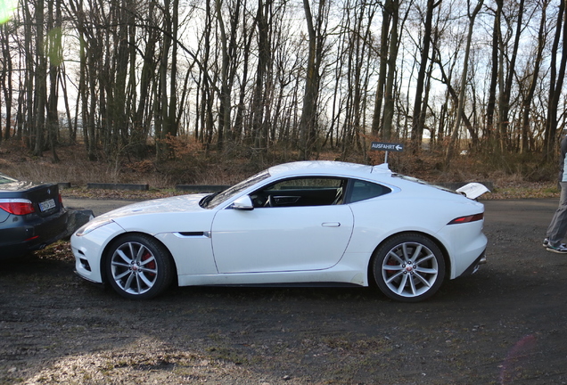 Jaguar F-TYPE R Coupé 2017